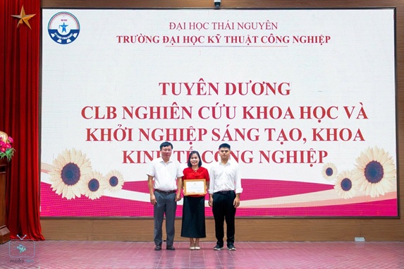 anh0002.jpg